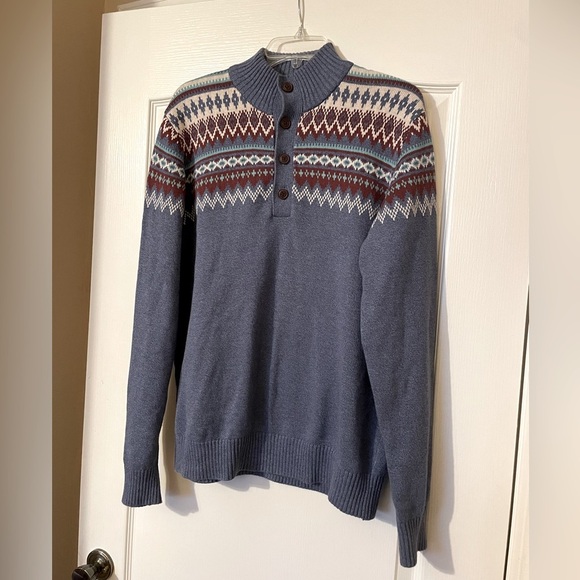 Izod Blue Patterned Men's Sweater - Picture 2 of 8